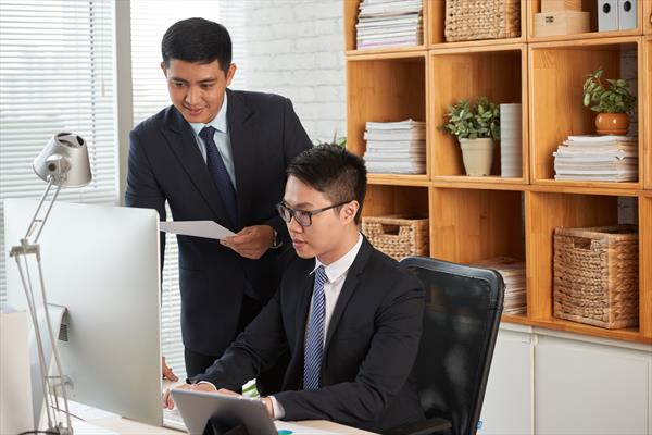 Nên chọn văn phòng trọn gói hay văn phòng chia sẻ? Hướng dẫn chi tiết cho doanh nghiệp